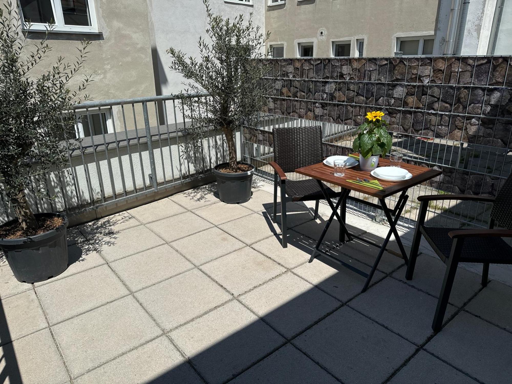 Klein Aber Fein Mit Terrasse Apartment Vienna Luaran gambar